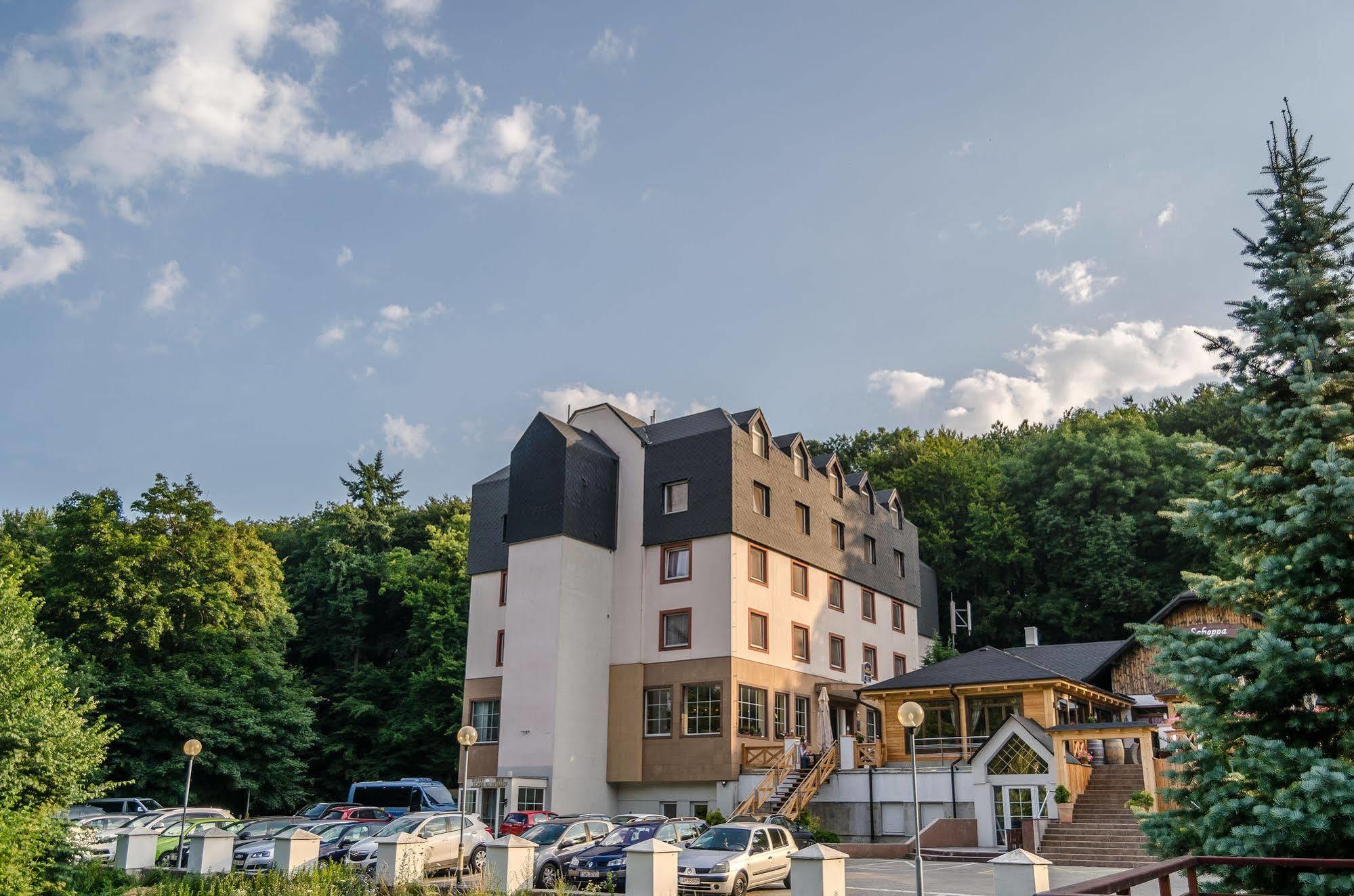 Hotel West Pressburg Exterior foto