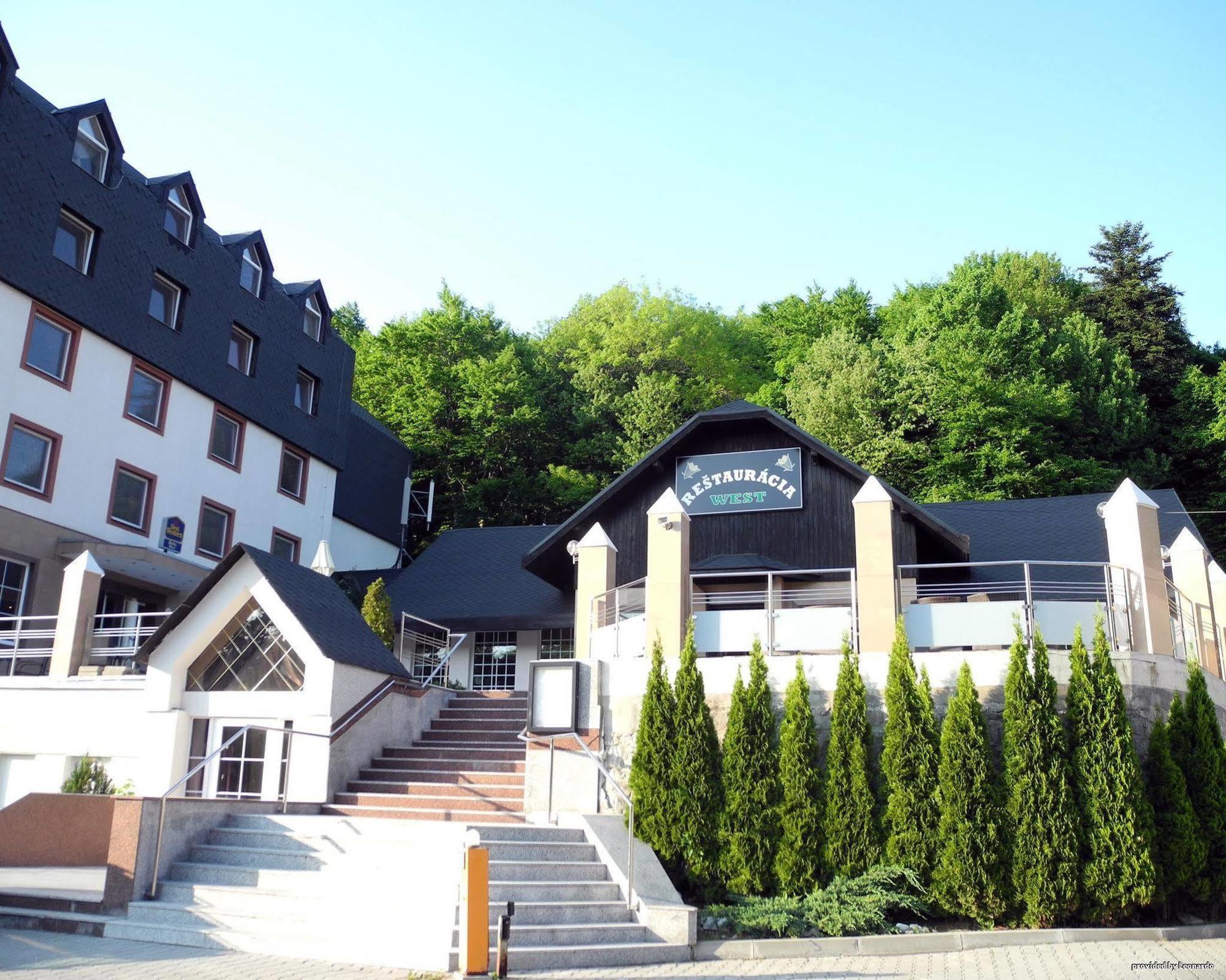 Hotel West Pressburg Exterior foto